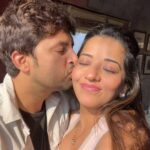 Antara Biswas Instagram - 2023 Be Like 🙌🏻 🤞🤞🥰❤️…. “PART 1”… #photodump #love #work #togetherness #party #dance #family #looks #makeup #actorslife #happiness #blessings