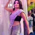 Antara Biswas Instagram - You Kinda Owe It To Yourself To Do All The Things You’ve Dreamed 🧿🙏🤷‍♀️…. #laalbanarasi from #tonight at 8pm … 🙏 📸: @deepakpathak663