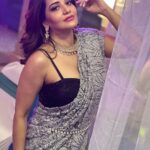 Antara Biswas Instagram - You Kinda Owe It To Yourself To Do All The Things You’ve Dreamed 🧿🙏🤷‍♀️…. #laalbanarasi from #tonight at 8pm … 🙏 📸: @deepakpathak663