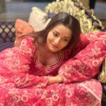 Antara Biswas Instagram - Wear Your Makeup And Slay The Day ❤️ Outfit: @beatitude_stories 📸: @deepakpathak663