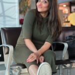 Antara Biswas Instagram - When you can pose.. Anytime, Anywhere !! 🤷‍♀️ #letsposeforthecamera 📸: @riyashhh269 Airport