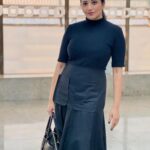 Antara Biswas Instagram - Too Cold To Be A Hot Mess 😎 #winter #ootd #airportdiaries #event Photo: @riyashhh269