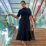 Antara Biswas Instagram - Too Cold To Be A Hot Mess 😎 #winter #ootd #airportdiaries #event Photo: @riyashhh269