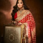 Antara Biswas Instagram - Chhath Puja ki Dher Saari Shubhkamnayein 🙏🙏🙏 #chhathpuja #2023 #kasheedasarees Mua: @sachinmakeupartist1 Hairstyling: @shab_qureshi786 Assisted by: @deepakpathak663 Managed by: @riyashhh269