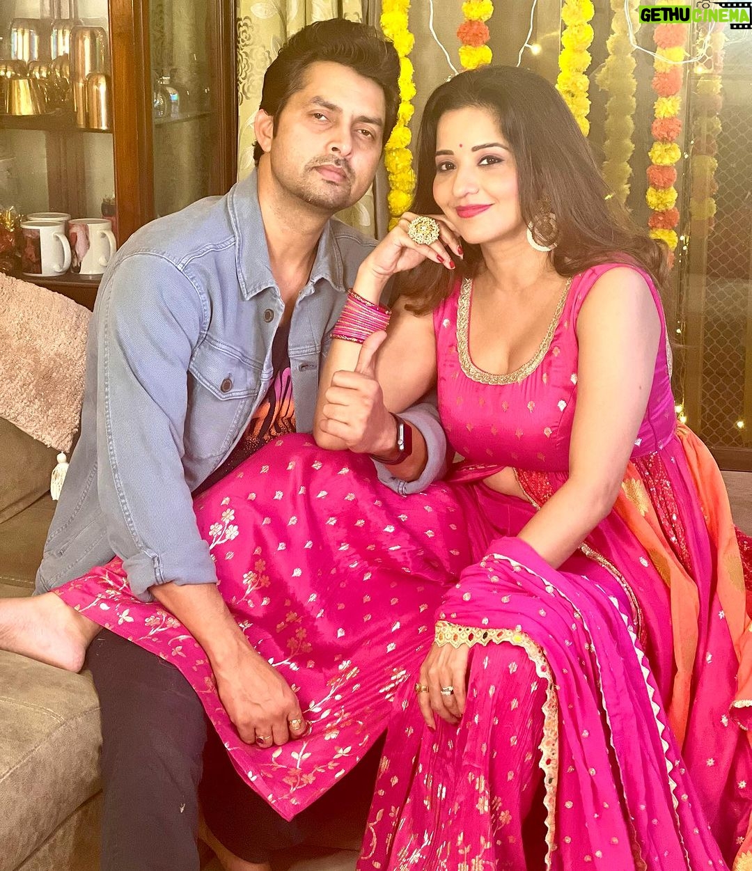 Antara Biswas Instagram - Happy Choti Diwali 🪔 #diwali #vibes #diwalinight #ootd @rashmi_aaryaa