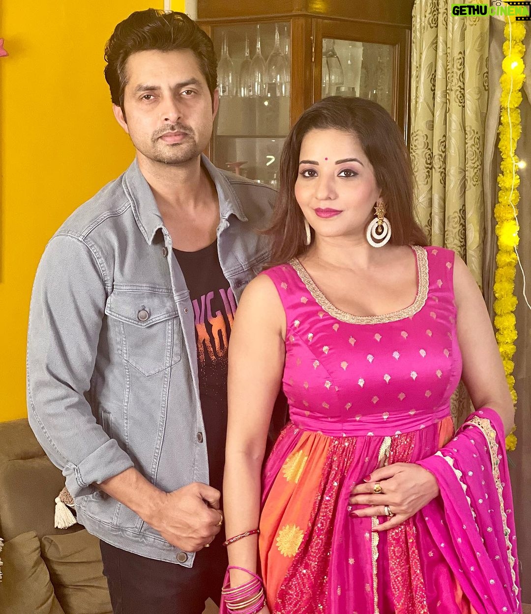 Antara Biswas Instagram - Happy Choti Diwali 🪔 #diwali #vibes #diwalinight #ootd @rashmi_aaryaa