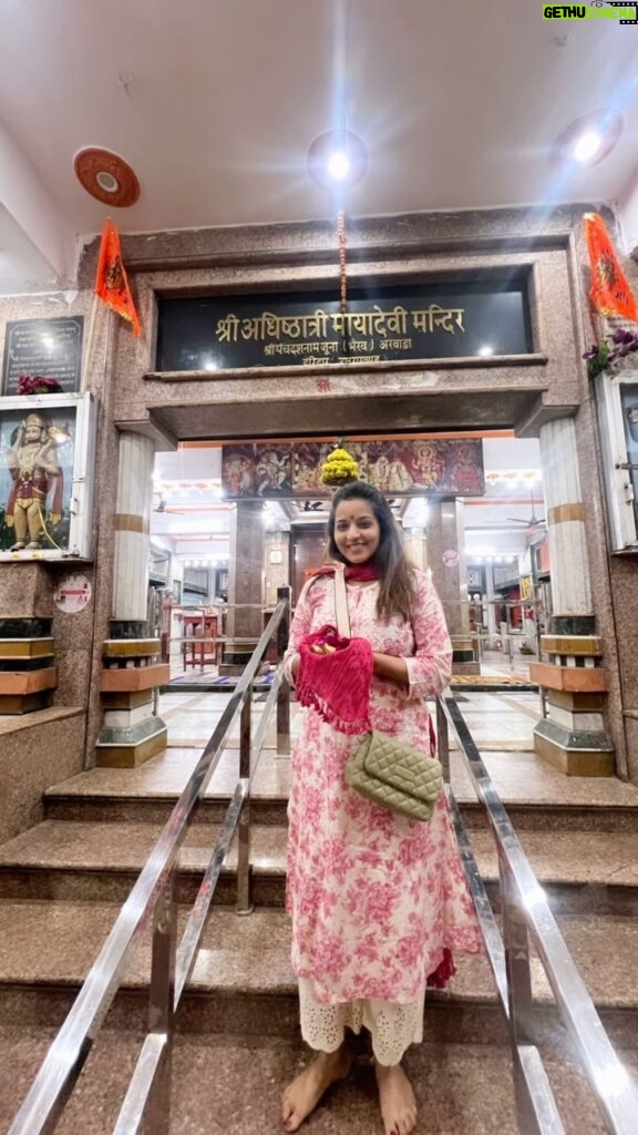 Antara Biswas Instagram - “Mayadevi Mandir “ 🛕 Darshan karne ka saubhagya prapt Hua… 🙏🙏🙏… #jaimatadi Maya Devi Mandir