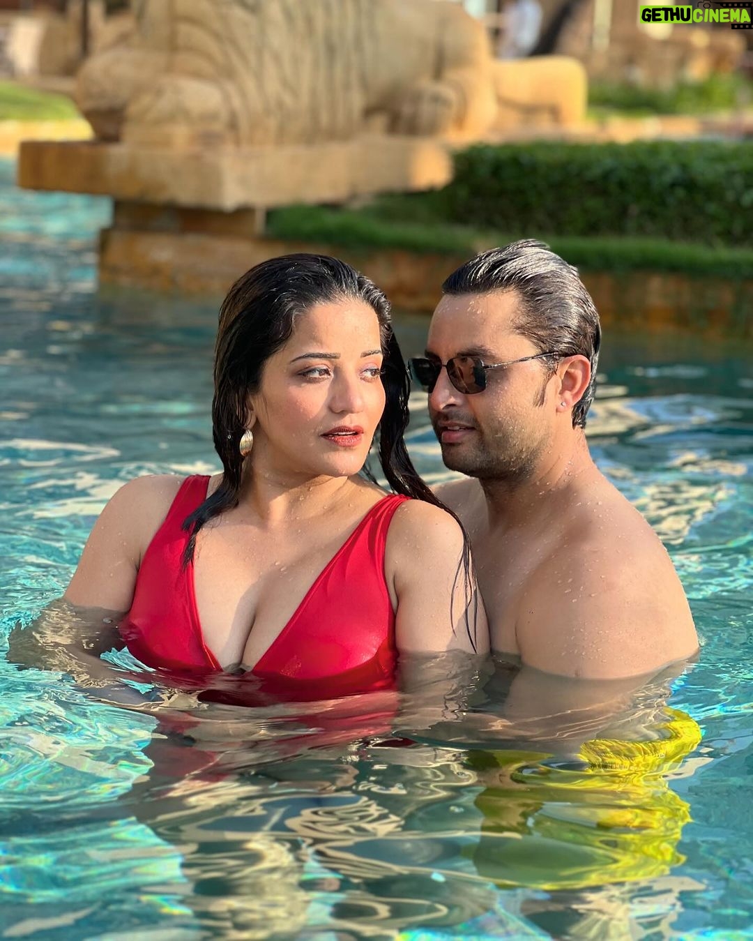 Antara Biswas Instagram - My Valentine 💌❤️💋 Forever And Ever … #happyvalentinesday @vikrant8235
