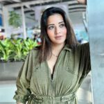 Antara Biswas Instagram - Fighter Vibes isn’t it??? ✈️ 📸: @sachinmakeupartist1 Mumbai Chatrapati Shivaji Aiport T1