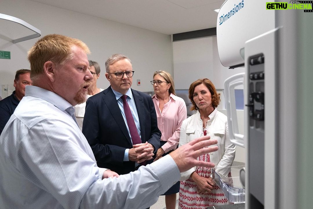 Anthony Albanese Instagram - This is the new Peta Murphy Breast Imaging Suite. A vital service for Frankston women, and a fitting way of paying tribute to Peta’s memory. Peta worked hard to get this service up and running to remove barriers from getting a check-up. And she did it all while fighting her own battle with breast cancer. With every woman this service helps, Peta Murphy’s legacy will live on. — With: @jodie4dunkley, @jacintaallanmp, @maryannethomasmp, @pauledbrookemp, @sonyakilkennymp Frankston, Victoria