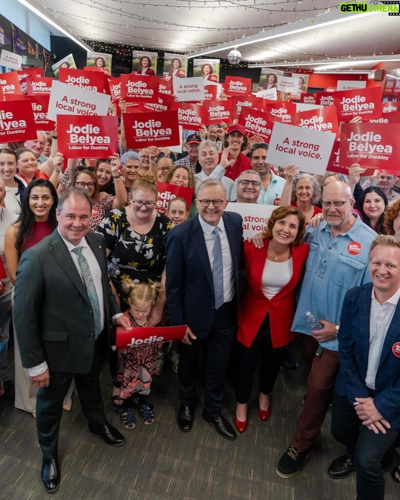 Anthony Albanese Instagram - @jodie4dunkley will be a champion for her community in Dunkley. Proud to officially launch her campaign tonight in Frankston. Frankston, Victoria