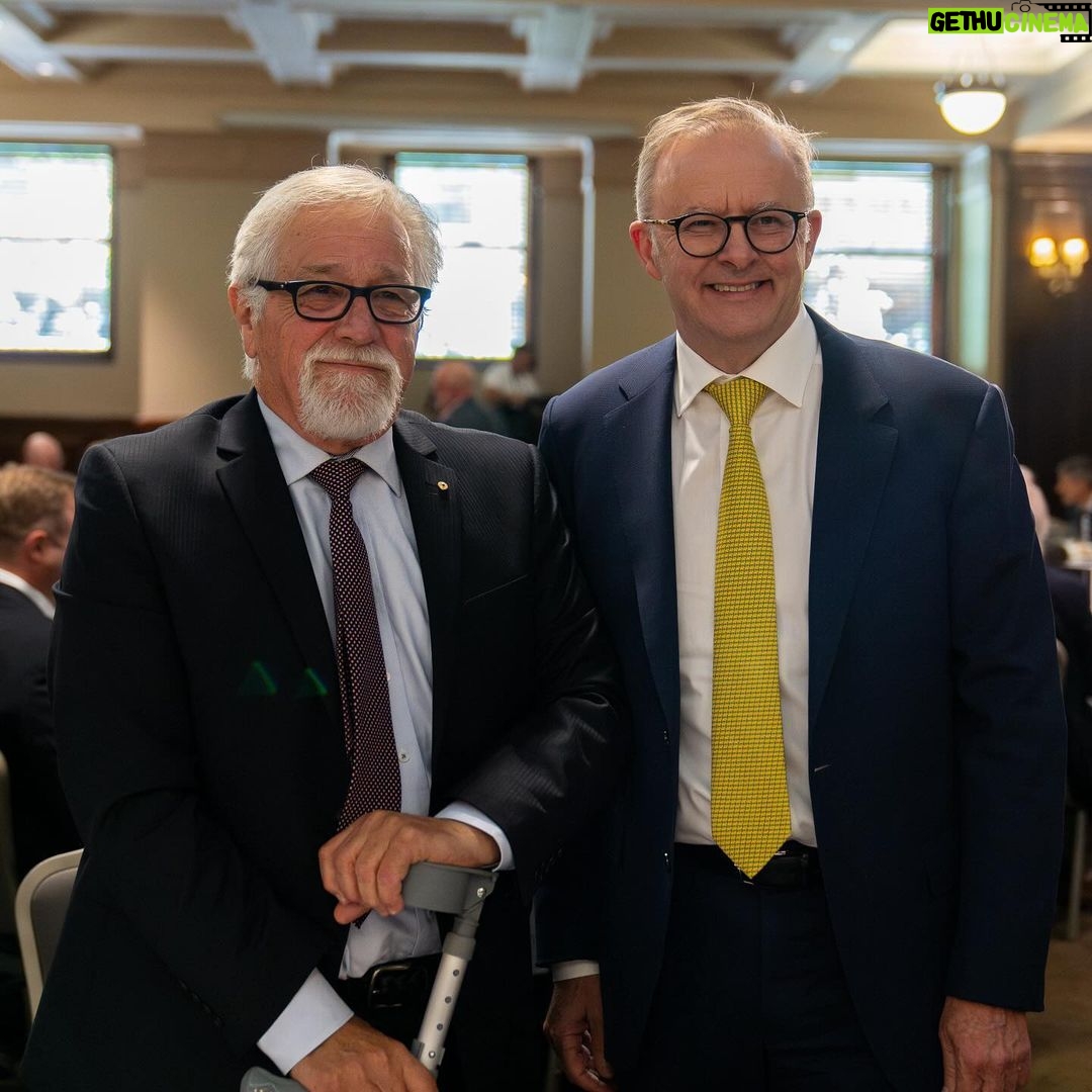 Anthony Albanese Instagram - Congratulations to legendary radio journalist Neil Mitchell on an extraordinary broadcasting career which was celebrated at Melbourne Town Hall today. Neil, you’ve given so much of your time to your listeners, to Victorians and to all the causes you’ve supported. All the very best for the next exciting chapter in your life, and thanks for everything.
