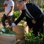Anthony Albanese Instagram - Four years ago a terrible tragedy took the lives of young Antony, Angelina, Sienna Abdallah and Veronique Sakr. Today I was honoured to participate in a beautiful ceremony to open the Abdallah and Sakr Memorial Garden. A powerful way to honour their memory, and remind us of how the love of two incredible families triumphed over incredible grief. — With @i_4give Oatlands, New South Wales