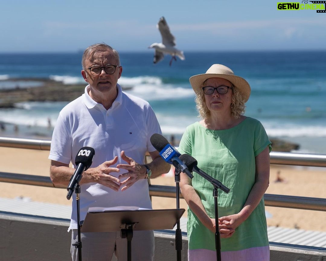 Anthony Albanese Instagram - Always great to be in Newcastle 🏄♂️ Newcastle, New South Wales