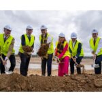 Anthony Albanese Instagram - We’re teaming up to build a winning sports centre. Because just like the Hawks club song says, teamwork is the thing that talks. And here in Melbourne, teamwork will deliver an MCG-sized oval. Elite training facilities. Change rooms for men and women. A new community oval and more. We’re working with @hawthornfc, @afl, the Victorian Government, and the local Kingston City Council to build these facilities. — With: @markdreyfusmp, @steve_dimopoulos, @timrichardsonmp, and @mengheangtakmp Dingley Village, Melbourne