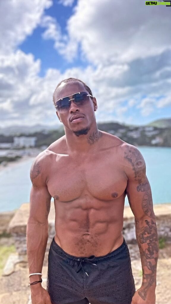 Anthony Yarde Instagram - Trend setting 🕶️ Caribbean Islands