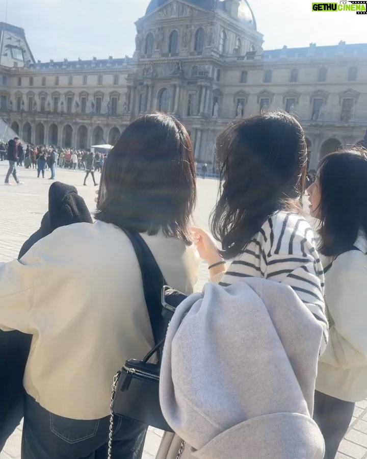 Anthony Yarde Instagram - Tourist 🇫🇷 Louvre Museum Paris