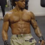 Anthony Yarde Instagram - There is a reason he is in that shape 💪 Hard luck @jaydeedyerofficial… Can anyone beat @mranthonyyarde at the plank challenge? 👀 #SheerazWilliams | Saturday | LIVE on TNT Sport and Discovery+ #boxing #anthonyyarde #yarde #fun #games #fightnight #challenge