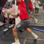Anthony Yarde Instagram - The only way this stops is if music gets banned from the gym 😂 If you dont enjoy what you do then do something else 🕺🏽🤷🏽‍♂️ #Huh My own world