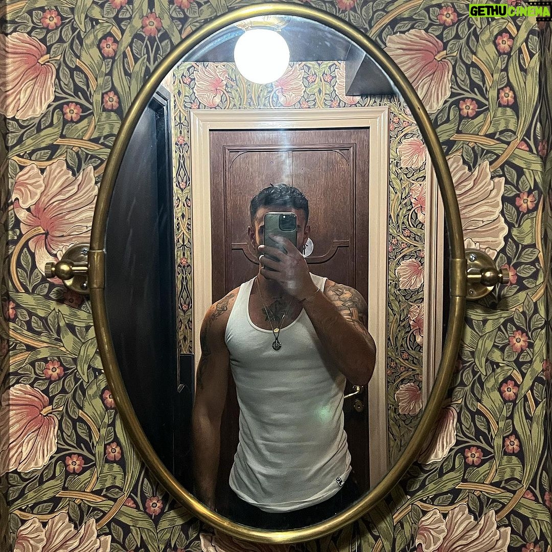 Antoine Goretti Instagram - Gorgone. Gallerie degli Uffizi
