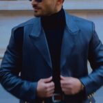Antoine Goretti Instagram - Live like a movie star ✨ Photographe : @monsieurkay Veste : @zona20milano Chaussures : @carvilparis Lunettes : @botaniqeyewear Montre : @omega Paris, France