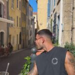Antoine Goretti Instagram - Food, dogs & dolce vita lover 🤌🏽🥑🐕