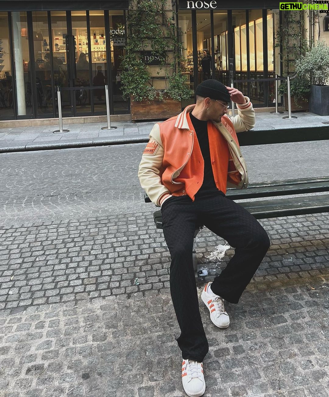 Antoine Goretti Instagram - Big city life 🧡 Paris, France