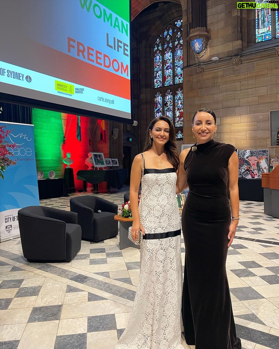 Antoinette Lattouf Instagram - WOMAN. LIFE. FREEDOM. Spending the evening with Iranian-born, British actress and activist @nazaninboniadi was invigorating and the generous injection of hope I needed after a truly awful month in national and international affairs. It’s hard to keep working and living a normal life knowing 1 child is being killed in Gaza every 10 minutes by Israeli forces, the repressive regime in Iran continues to oppress women and girls and violently clamps down on dissidents and 5 Australian women have been killed in 10 days by male violence. As MC of the @sydneypeacefoundation gala dinner, I had the pleasure of helping to honour this year’s laureate Nazanin Boniadi and the Woman, Life, Freedom movement. She says women must play crucial role to play in ending the conflict in the Middle East. Nazanin became instrumental in the Woman, Life, Freedom movement, following the death of 22-year-old Jina Mahsa Amini in September last year. Amini died while in the custody of Iran’s so-called morality police after being arrested for wearing “improper clothing”. The hashtag #WomanLifeFreedom has become a battle cry for women within and outside of Iran. Nazanin brought the issue to the world stage, advocating at the highest levels of the UN Security Council, the US Senate Human Rights Caucus, the British Parliament, and Australian Senate Inquiries. The world seems pretty detached from and lacking an appetite for peace and in conversation with Nazanin and Elizabeth Broderick, Australia’s longest serving sex discrimination commissioner and special rapporteur to the UN, we discussed the role international agencies can play (despite no enforcement power), intergenerational human rights advocacy and how to continue pushing for change when safety and the state of women’s affairs is regressing in so many arenas. Great Hall of the University of Sydney