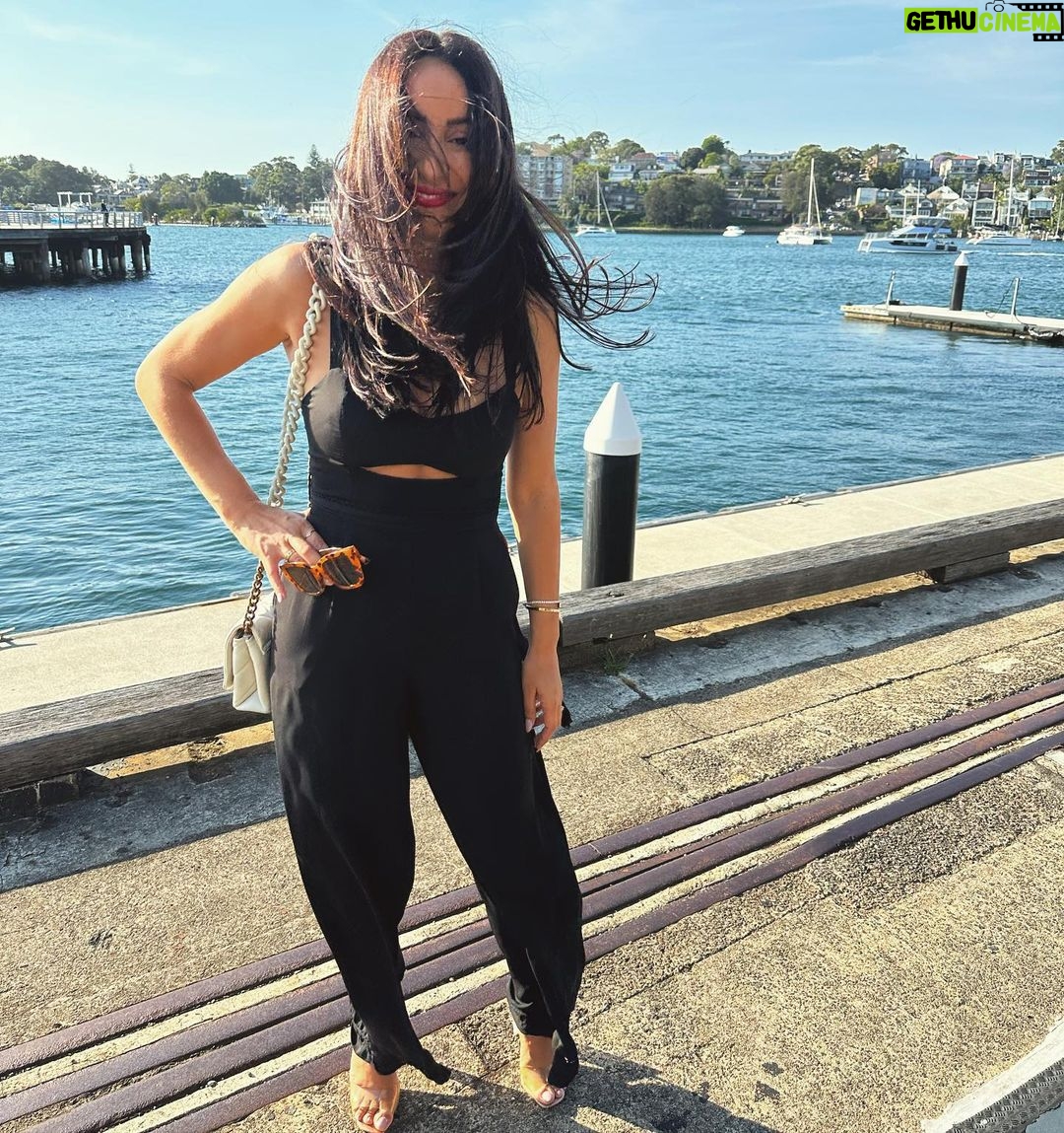 Antoinette Lattouf Instagram - Wind: 1 Antoinette: 0