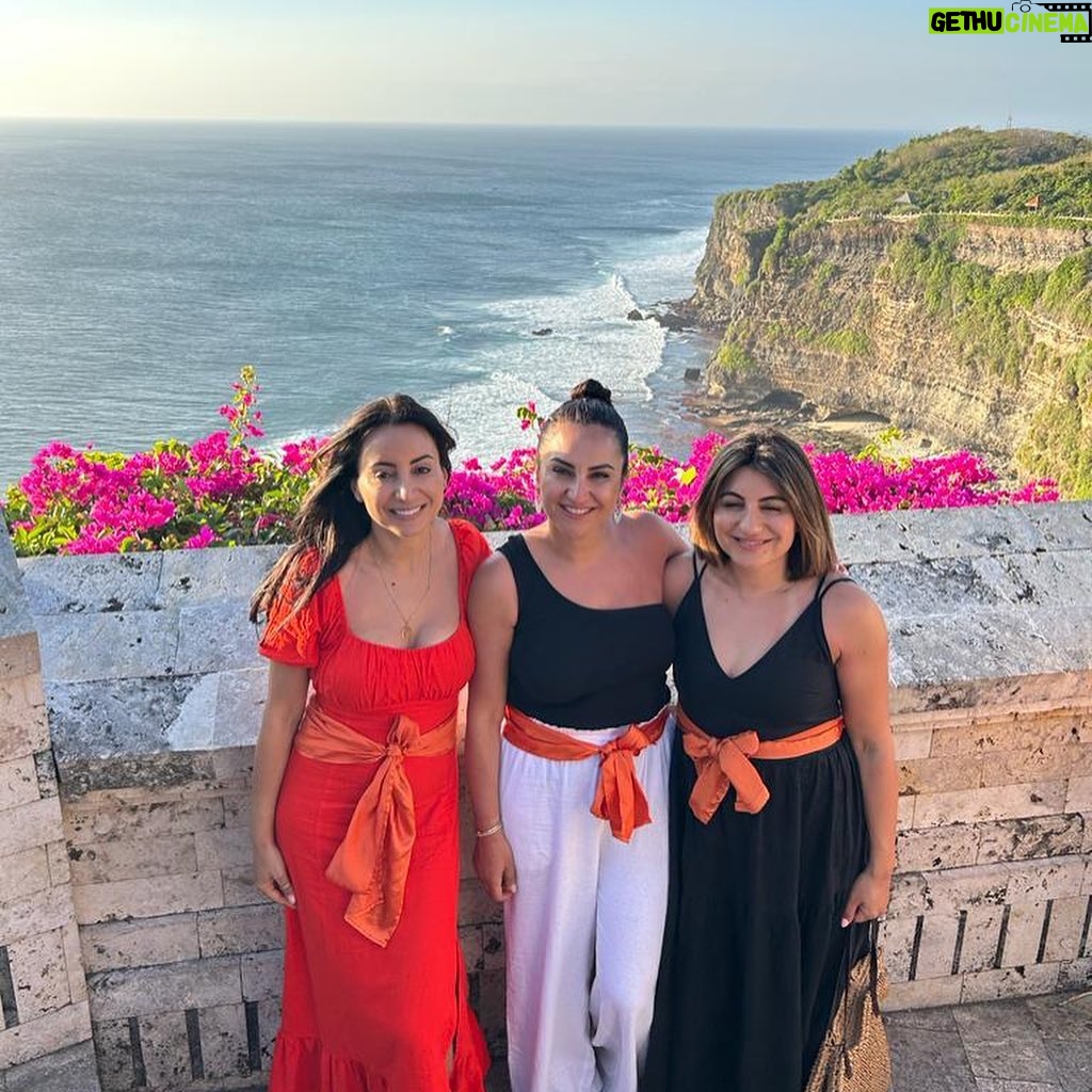Antoinette Lattouf Instagram - You’ll be relieved to know this is the last of the holiday spam. A definite highlight was watching the monkeys at the temple steal 3 pairs of sunnies, one hat, one iPhone and one haviana off unsuspecting tourists. Uluwatu Temple, Bali