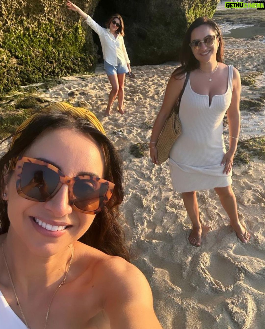 Antoinette Lattouf Instagram - Still laughing and 3 sisters left standing. Pandang Pandang Beach