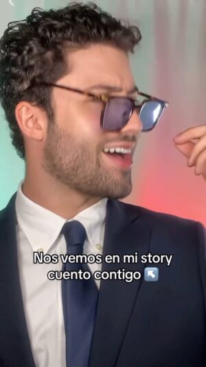 Antonio Andrés Rosello Instagram - HOY ES EL ÚLTIMO DÍA 😱‼️

Estoy concursando para ganarme una beca de estudio en Italia organizado por @mettileradici y aprender más acerca de mis raíces 🇮🇹

1. Vayan a darle like al video en mi story ❤️

2. Compartelo con 5 amigos diciendo “dale like al video porfa 🙏🏻”

El esfuerzo de cada uno de ustedes cuenta y aprecio muchísimo su apoyo 🫶🏻

¡Entre todos podemos! 🙌🏻💚🤍❤️

#papalamericano #papaamericano #italian #italianstyle #italianmen #italianfashion #hombresitalianos #hombreitaliano #italianfashion #italianboy #chicoitaliano #italiano #italiansuits #italiansuit #competenciaitaliano #latinosenitalia #italianosenlatinoamerica #italovenezolano #italiavenezuela #italiacentroamerica #italianolatino #latinoitaliano