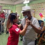 Antonio Andrés Rosello Instagram - Momentos conmovedores de estos últimos días voluntariando junto a la @cruzrojapanama ❤️🤝 Sentir el cariño y alegría en la visita al Hogar de la Niñez y el Albergue del Adulto Mayor, así como brindar apoyo a migrantes, me recuerda que el voluntariado es una de las cosas más hermosas que podemos hacer. Juntos, poniendo nuestro granito de arena podemos hacer del mundo un lugar mejor. 🌎✨ #Voluntariado #CruzRojaPanameña #CompromisoHumanitario #EstamosParaLasPersonas #redcross #cruzroja #cruzrojasiempreestá #cruzrojainternacional #cruzrojaresponde #cruzrojasiempreestá⛑️❤️ #cruzrojajuventud