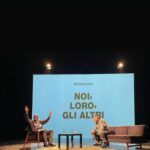 Antonio Dikele Distefano Instagram - Se mi avessero detto da ragazzino che avrei intervistato Marra a teatro davanti a 400 persone, non ci avrei mai creduto. É stato un momento incredibile, per me e per tutti quelli che sono venuti. La cosa più emozionante è stata la fine dell'evento, il pubblico al posto di chiedere foto o autografi ci ha ringraziato e questo per me vale tantissimo. Poter parlare di musica con Paola, Jacopo e Marz è qualcosa che non ha prezzo. Fabio come al solito ha parlato di tutto, senza problemi, della scena, del rap in generale, di cosa pensa delle nuove leve: Paky, Rondo, Babygang e dell'amore fraterno che prova per Gué. Ci ha spiegato come nella vita non si vince e non si perde, ognuno ha il suo percorso e non ha senso paragonarlo a quello degli altri. L'intervista sarà presto disponibile sul canale Youtube di Esse e spero possa essere la prima di tante altre. @essemagazine