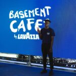 Antonio Dikele Distefano Instagram – Sul set della quarta stagione di Basement Café. @lavazzait continua a credere in questo pazzo progetto e spero che lo continuerà a fare nei prossimi anni. Anche quest’anno intervisto alcuni dei miei idoli da ragazzino. 
Non vedo l’ora che la vediate. 
Viva Basement Café.