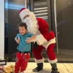 Antony Instagram - Que o significado desse dia esteja presente em seu coração filho , pois Jesus nasceu e junto com Ele o maior amor do mundo , assim como o do papai por você que está disposto à te fazer viver a magia e esperança que esse dia traz , inclusive me transformar em Papai Noel e vê o brilho e a alegria no seu olhar , que não tem preço ! Te amo meu filho , feliz Natal e seja sempre feliz 🎅🏻❤️