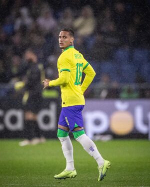 Antony Instagram - Eu sou brasileiro com muito orgulho e muito amor 💚💛