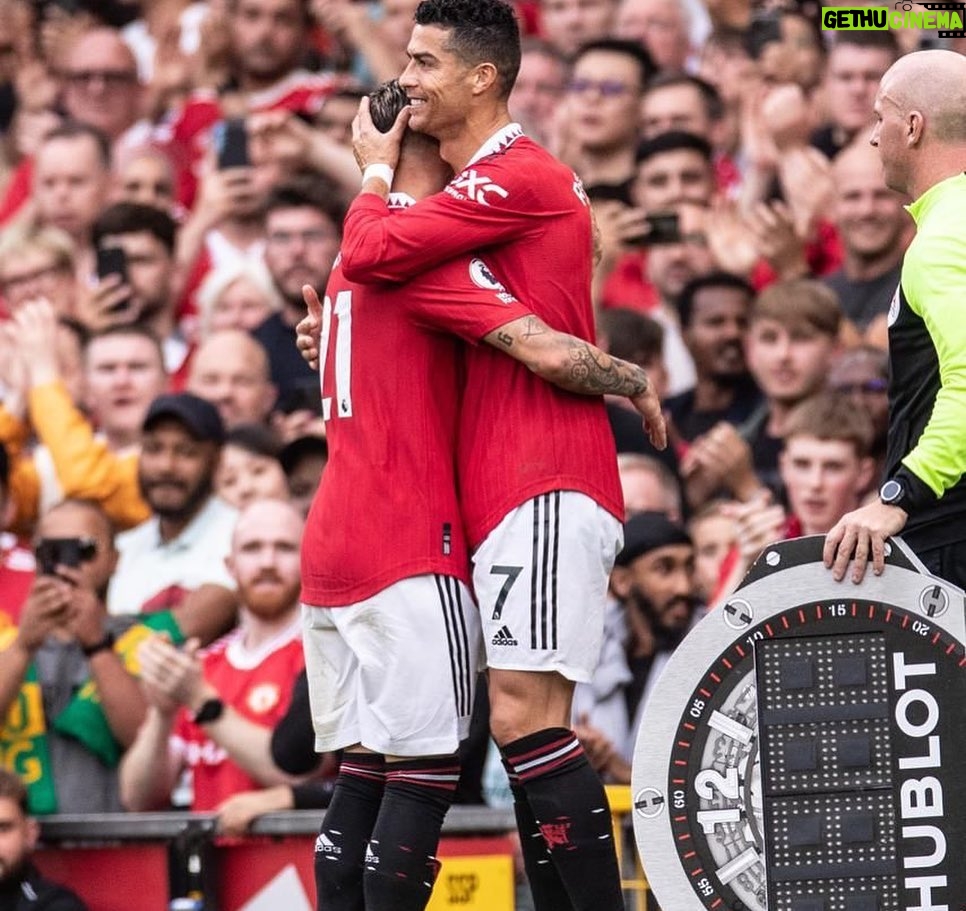 Antony Instagram - What an incredible day! A huge thanks to all MU staff and my teammates!! I'll never forget this day! To United fans, all my affection for this reception! Let's go for more! That´s just the beginning! 🔴⚽️ @manchesterunited #Reds #United #MUFC #RedDevils Old Trafford