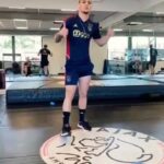Antony Instagram - Mais um dia para a volta!! É trabalhar e focar! Temporada promete! 👊🏼🙏🏼