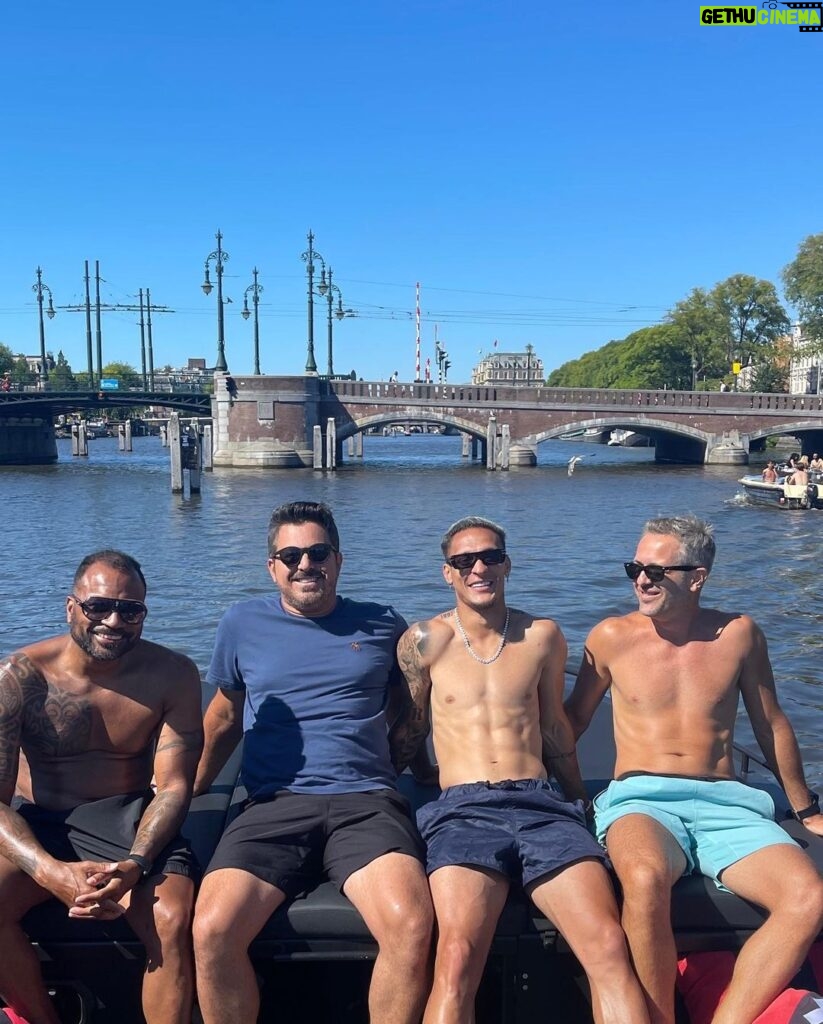 Antony Instagram - Amazing Amsterdam ❌❌❌ Living the city ☀️😎 Amesterdam