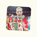 Antony Instagram - 🎶🎵… Glory, Glory Man United!! 🎶🎵 🏆 @manchesterunited @thecarabaocup