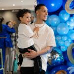 Antony Instagram - Meu filho , você sem dúvidas é a maior benção de Deus na minha vida ! Que não só no dia de hoje mas que em todos os dias da sua vida Deus te conceda saúde , que Ele te preserve momentos de felicidade , que sua infância seja uma benção , eu vou fazer de tudo pra que isso seja real , assim como o amor do papai é por você ! Acredito que hoje você não entenda muito a força que você me dá , afinal são só 4 anos mas os 4 anos que me tornaram mais forte do que nunca , 4 anos que eu conheci o amor de verdade e nem sabia que poderia ser materializado , até eu ver você ! E quando eu te olho eu percebo o amor e o cuidado de Deus na minha vida e palavras jamais serão suficiente pra descrever todo esse sentimento . Eu te amo muito meu filho , é por você que eu luto e quero ser melhor ! Feliz vida sempre pra você meu príncipe ❤️