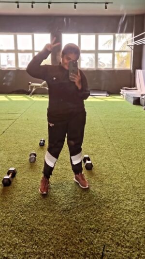 Anu Anand Instagram - Mudiyala!! 🥺

#fitt60 #fitness #fortitude #anuanand #anuanandsupersinger8