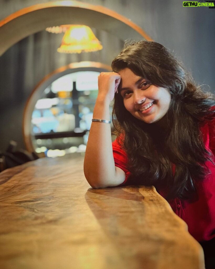 Singer Anu Anand HD Instagram Photos and Wallpapers May 2023 | Gethu Cinema