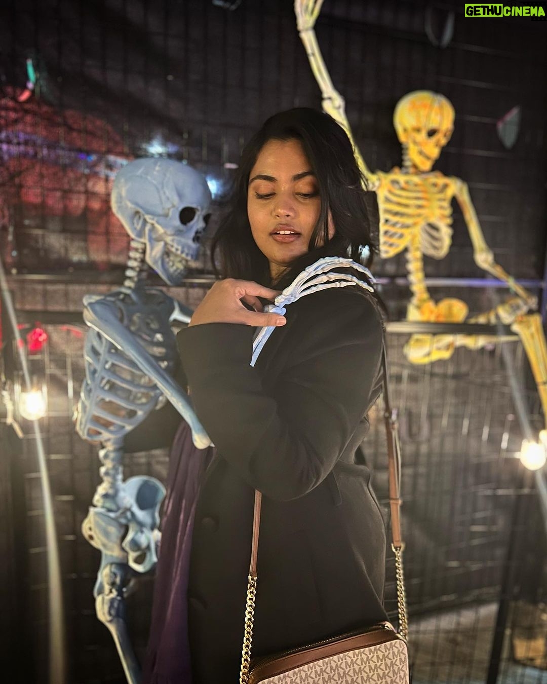 Anu Anand Instagram - Happy Halloween everyone! 👻🎃 . . PC: @anjalianand27 Mississauga, Ontario