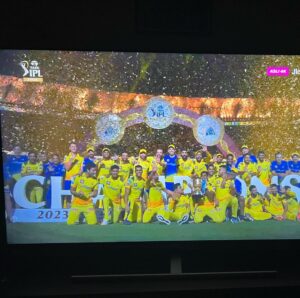 Anu Anand Instagram - What a match 😍😍😍 #cskforlife 💛💛💛 Chennai super kings ku periya whistel adinga!! ENGA THALA “DHONI” ku PERIYA WISHTEL ADINGAAAA!!!😍