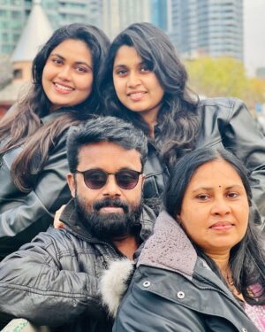 Anu Anand Instagram - Happiest birthday to the best dad in the world 🤍🤍🤍🤍😘😘😘😘😘😘😘 Love you achaaaaaa🤍🤍🤍🤍🧿🧿🧿🧿🧿

@anandkumar197294