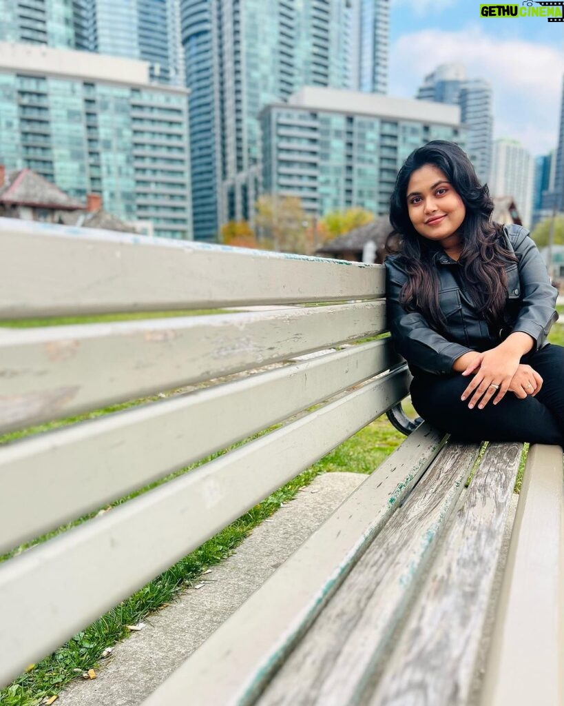 Anu Anand Instagram - Downtown♥ Toronto, Ontario