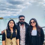 Anu Anand Instagram - Us ♥️♥️♥️♥️♥️!! My world , my everything 🌎 #family #myworld #sisterlove❤️ Nayagara Falls