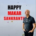 Anupam Kher Instagram - आप सभी को मकर संक्रांति की हार्दिक शुभकामनाएँ! आपका जीवन मंगलमय हो!🙏😍🕉 #HappyMakarSankranti Mumbai - मुंबई